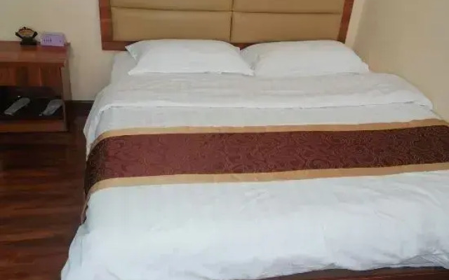 YuJu Hotel