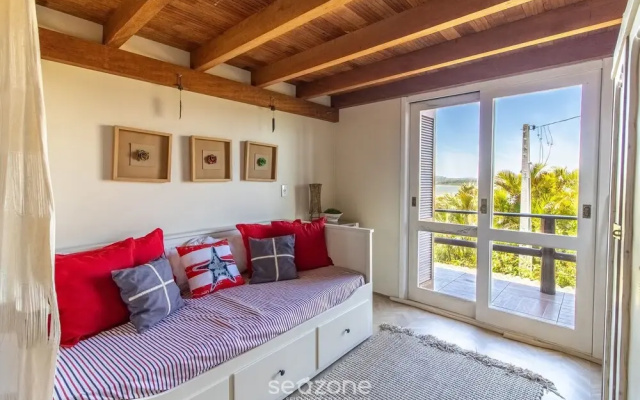 Comfortable Duplex in Praia do Rosa - SC Rfe000