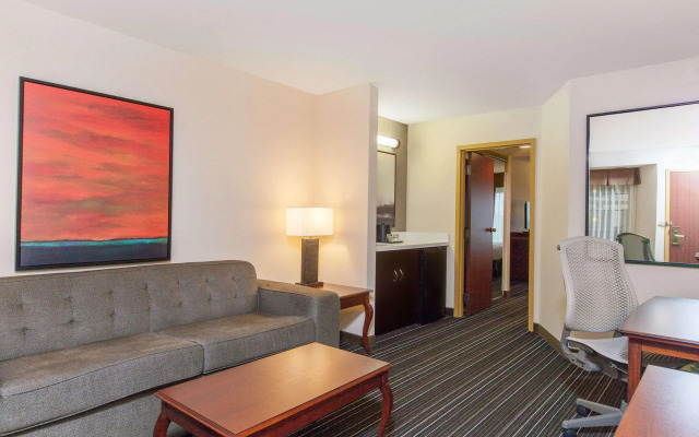Wyndham Dallas Suites - Park Central