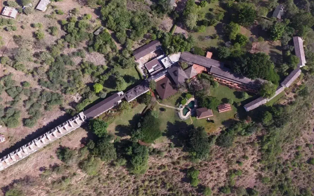 Lobo Wildlife Lodge