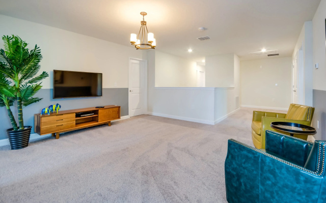 1524 Flange Drive