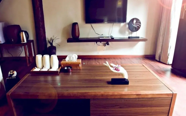 Lijiang Lemon Resort