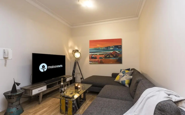 Redfern 2 Bedroom 2 Bathroom Apt With Netflix