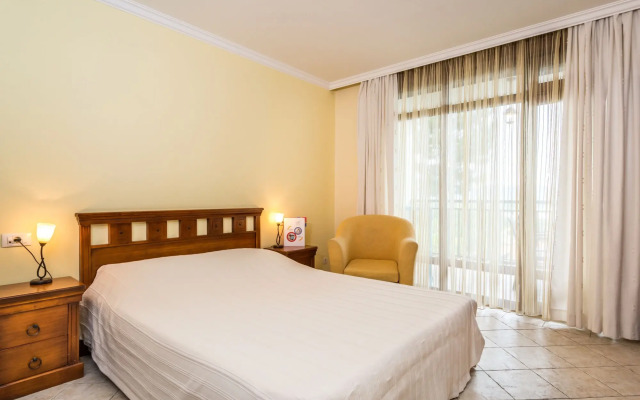 Santa Marina Holiday Village