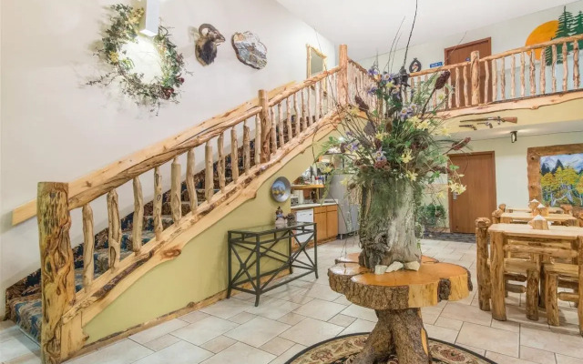 Browns Canyon Inn