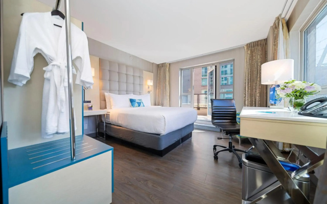 Hotel Blu Vancouver