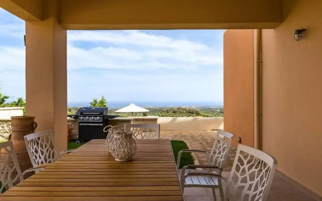 Family villa, Fantastic views, Private pool, Free laptop 3