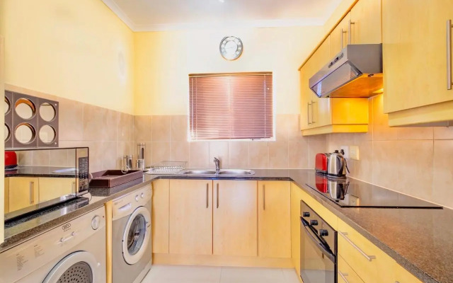 Bougain Villa CB206