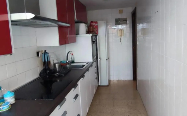 Habitación con cama doble, piso compartido en Avenida Blasco Ibáñez