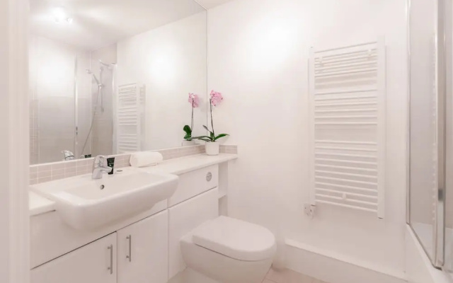 Roomspace Apartments -The Hurley
