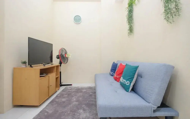 Nice and Comfy 1BR Apartment at MT Haryono Residence