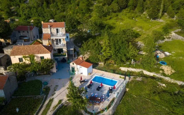 Tonci - Comfortable & Surrounded by Nature - H