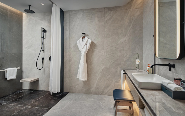 Crowne Plaza Hangzhou Riverside by IHG