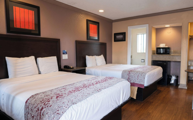 Om Park Inn and Suites El Cajon near San Diego