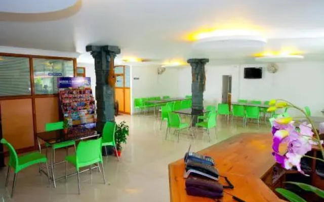Sisir Palace Backwater Resort