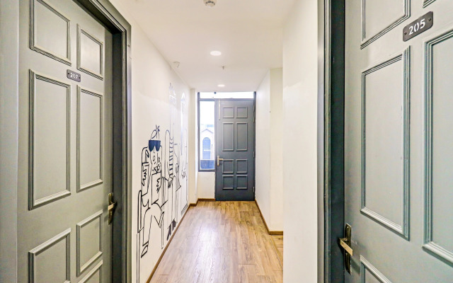 Townhouse Sector 30 Near Botanic Garden of Indian Republic
