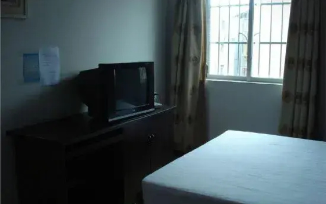 Qingyuan New Era Business Hotel