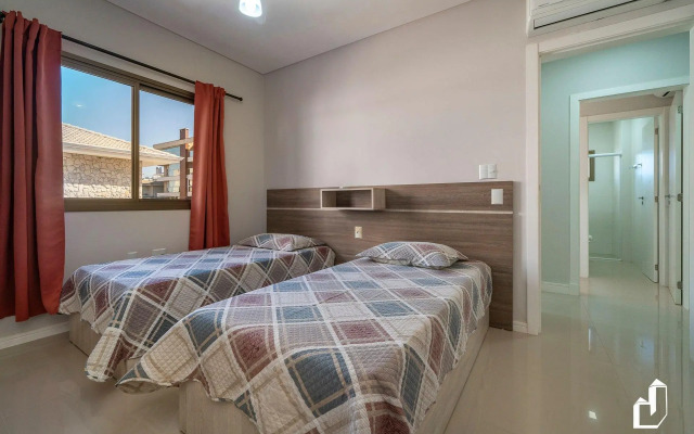 Apartamento Com 02 Dormitórios