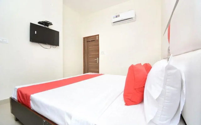 Oyo 22993 Hotel Ozas Grand