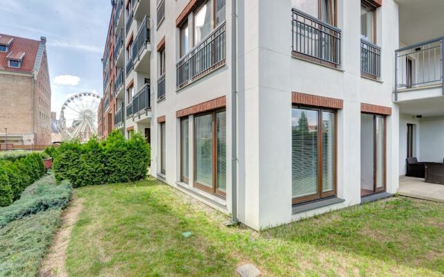 Апартаменты Dom & House - Apartments Szafarnia вид на фасад