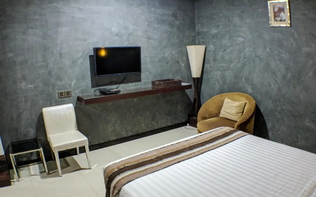 GM Hotel