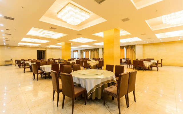 Starway Hotel Xinyang Beili Jiaoqiao