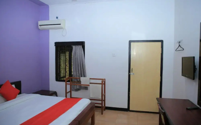 OYO 256 Subash Hotel