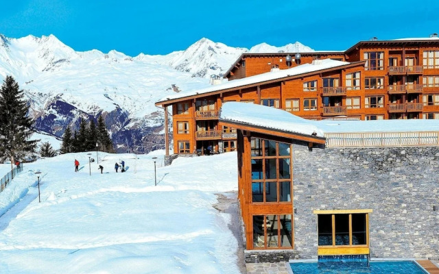Ski Retreat With Pool