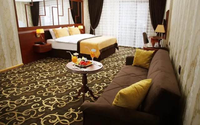 Grand Vuslat Hotel