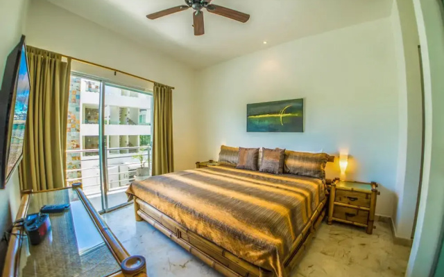 La Vista Condo Beachside