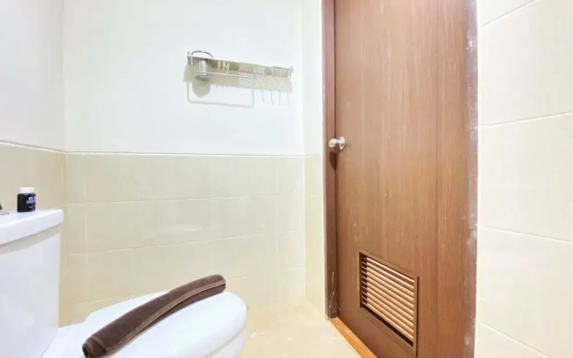 Modern Studio Room at Oxford Jatinangor Apartment