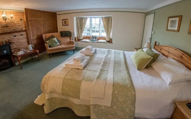 Warren House B&B
