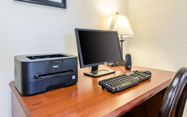 Rodeway Inn & Suites Hoisington