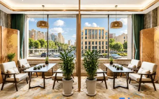 Xilinhot Jinfeng Hotel