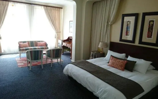 Lamberts Bay Hotel