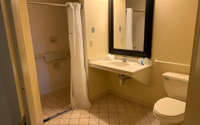 OYO Hotel East Hanover NJ-10