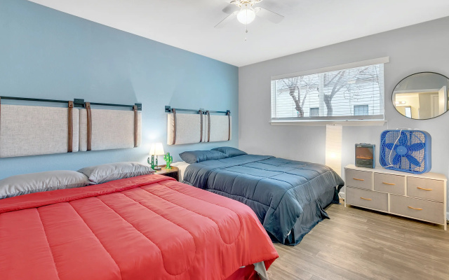 Pearl Location ✔Fast Wifi + Free Parking  ✔Modern Living