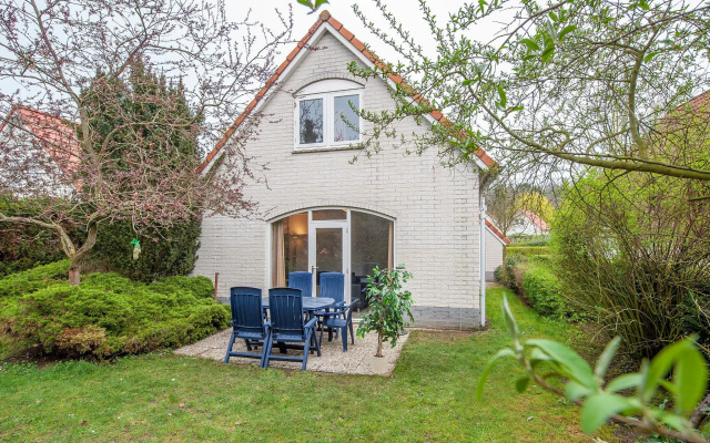 Villa in Arcen With Bath and Combi Microwave