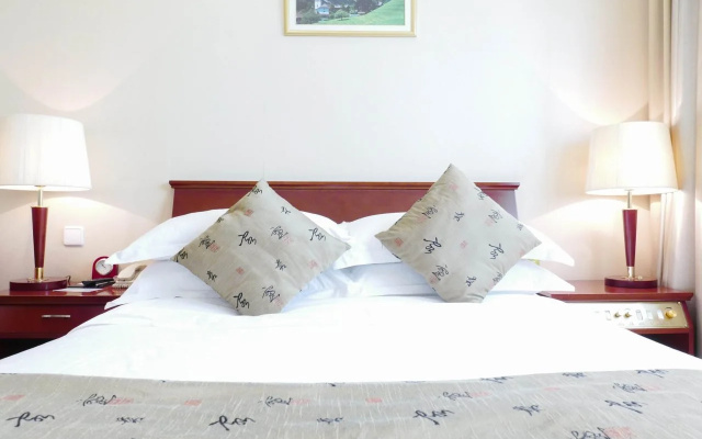 Shaanxi Business Hotel