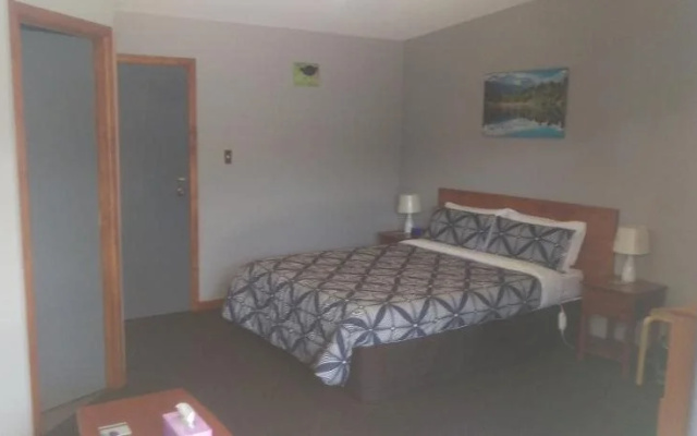 Koutu Beach Bed and Breakfast