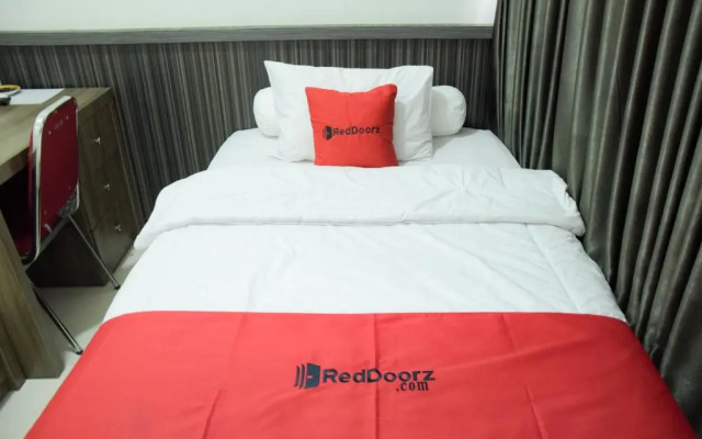 RedDoorz near GOR Satria Purwokerto
