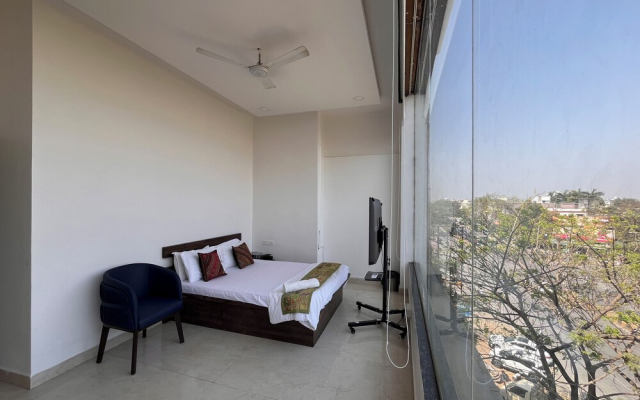 Hotel Golden Leaf