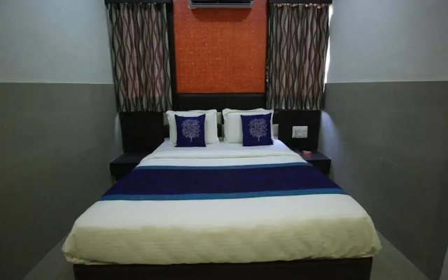 OYO Rooms Sahkari Jin Cross Road