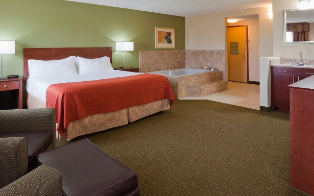DoubleTree by Hilton Austin, MN