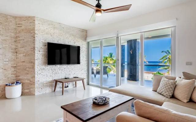 Casa Flamingo 2 Bedroom Condo by Redawning