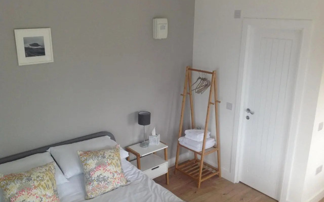 Island View Room 1