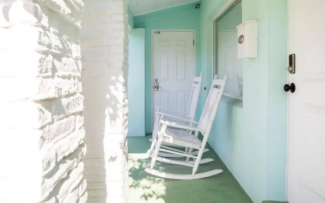 Chic Villa/5 Min to Beach/Pool/Top Location