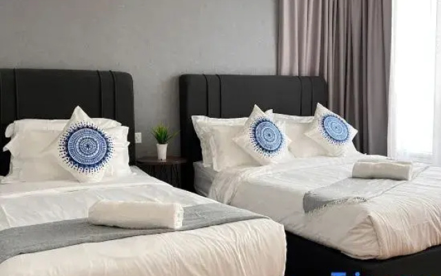 Tropicana 218: Spacious Luxury City 3BR 3car 11pax