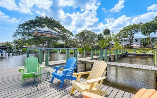 Waterfront Stuart Oasis w/ Hot Tub & Dock!