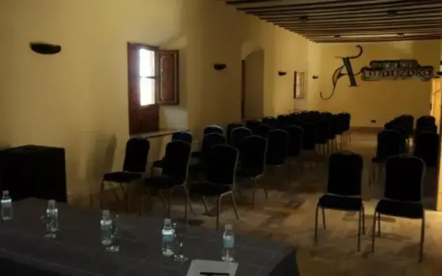 Hospederia - Restaurante Virgen Del Saliente